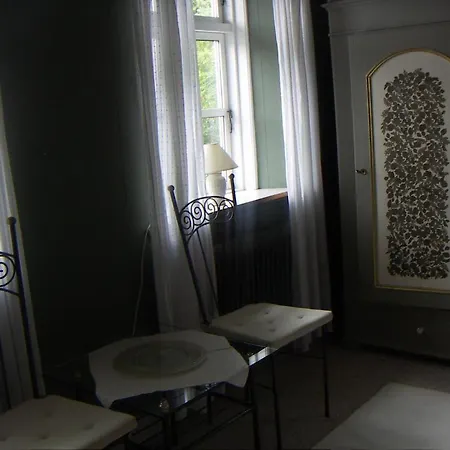 Kvisthoej Bed & Breakfast *
